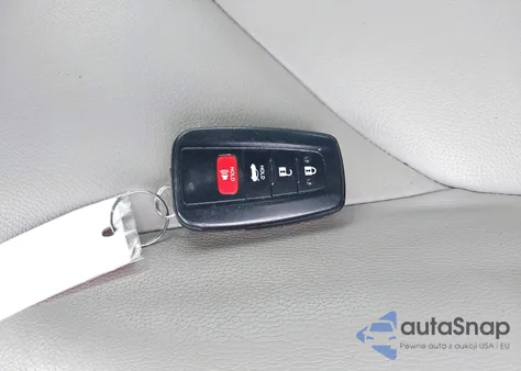 2020 Toyota Camry Le Hybrid from USA, damaged, VIN 4T1C31AK4LU540759